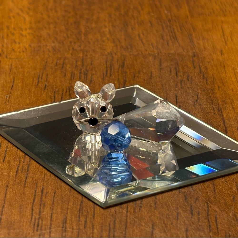 Crystal Car Figurine with Blue  Ball #202